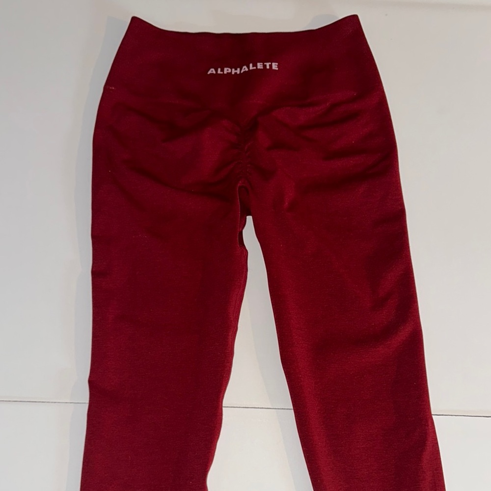 Alphalete amplify burgundy Leggings